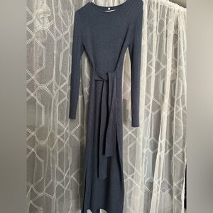 Elegant Navy Long-Sleeve Dress